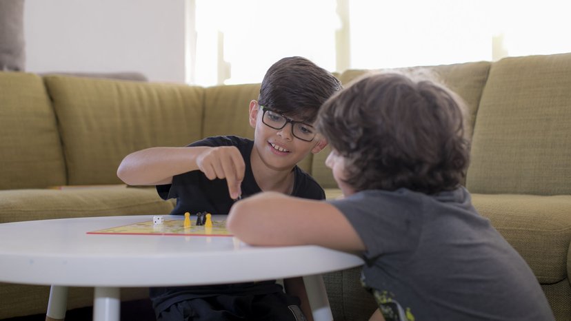 Heilpädagogisches Wohnen für Kinder Bewohner verbringen im Heilpädagogischen Wohnen gemeinsam Zeit