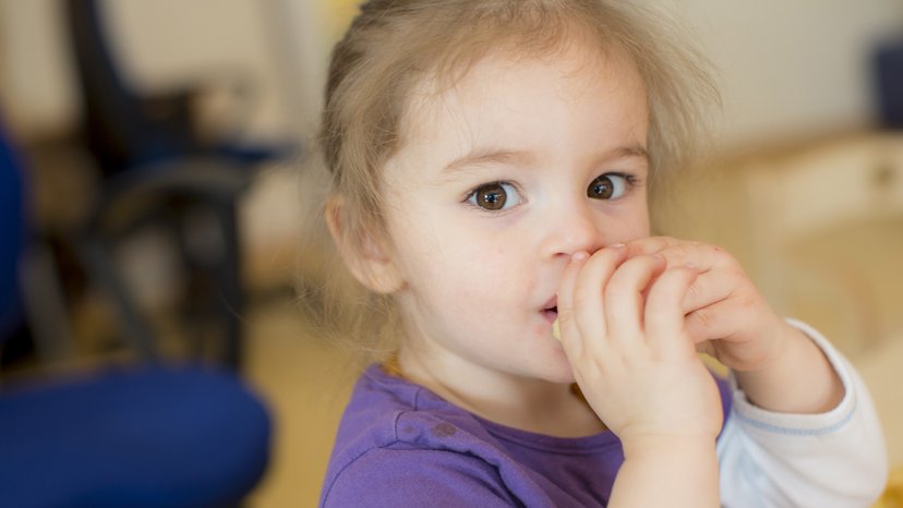 Betreuungsplatz in Kinderkrippe Mädchen der Marte-Meo-Kinderkrippe